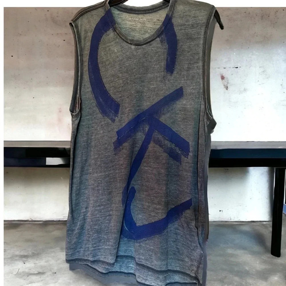 Calvin Klein lightweight tank. Size medium - Picture 1 of 3